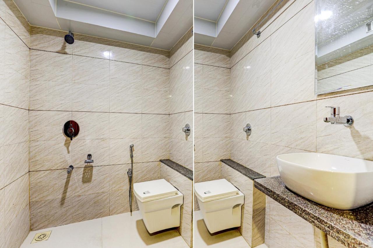 Oyo 77491 Hotel Shreenath Valsad Luaran gambar