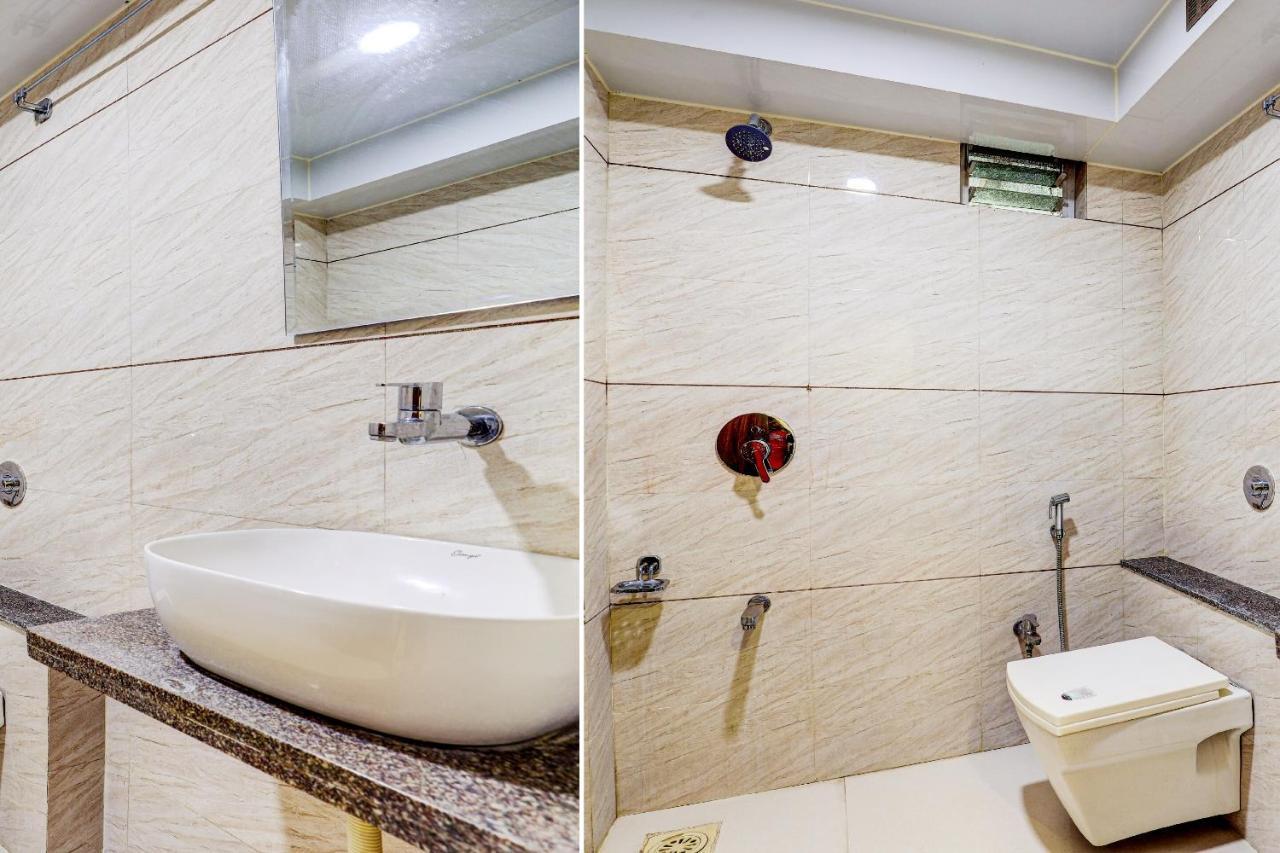 Oyo 77491 Hotel Shreenath Valsad Luaran gambar